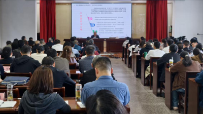 一堂国家安全课　一份履职责任状 