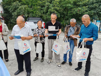 市应急管理局开展防灾减灾知识进乡村活动