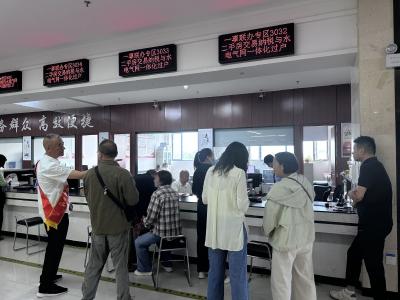 【我为群众办实事】“专人帮、全程带” 打造便民利企“高速通道”