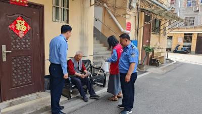 反诈宣传进小区 安全知识入人心 