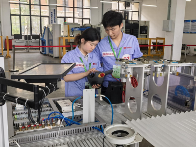我市残疾大学生陈阳斩获省残疾人职业技能大赛工业机器人项目冠军
