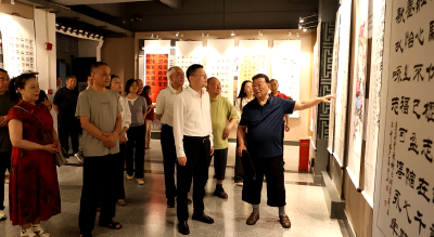 我市举办庆祝中国共产党成立105周年老年书画展