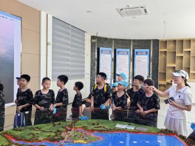 市青少年科技夏令营走进西排子湖国家湿地公园