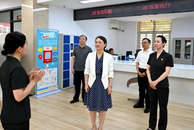 郭方芳到市人民法院调研  
