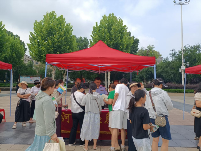 市应急管理局开展社会救助法宣传活动 