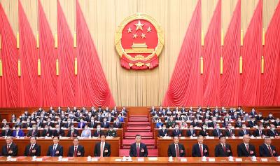 十四届全国人大一次会议在京闭幕 习近平发表重要讲话