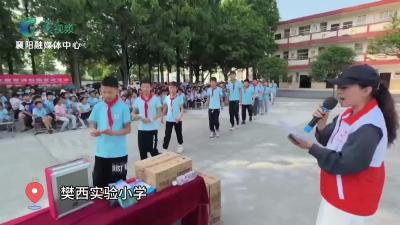 烧伤男孩受关注   学校募捐献爱心