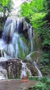 美丽襄景 | 在襄阳的一冷门景区，被称为“小九寨沟”