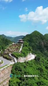 总奖金高达30万元！第二届尧治河中华洞藏酒文化旅游节暨猜拳行令拳王争霸赛即将开赛