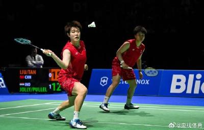 国羽锁定瑞士赛女双、混双冠亚军