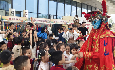 襄阳：千年非遗在烟火气中绽放青春