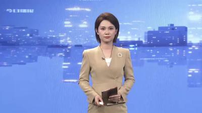 95岁新四军女战士敬军礼 红色精神震撼校园