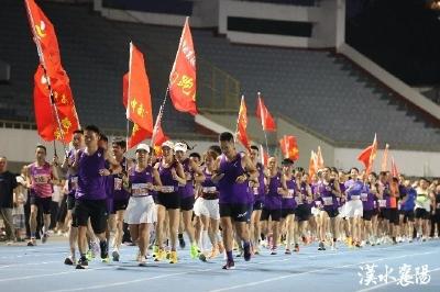 湖北襄阳：“夜炼·夜训·夜赛”启动 打造夏日运动新潮流