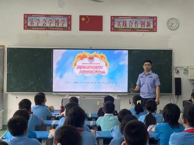 湖北襄阳：演练宣讲齐发力  筑牢校园安全网
