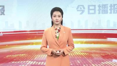 惊险！的哥驾车刷视频，乘客拍证据举报