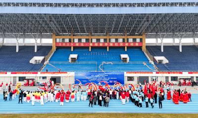 2025襄阳 “九九重阳” 全民健身活动启动 银龄健步展活力