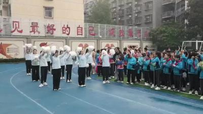  师生共融亮绝活    七彩追梦奔前方