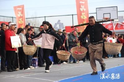 乡村趣味运动会嗨翻天！襄阳农民变身“运动健将” 