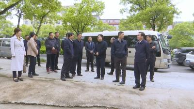 视频︱胡安元调研督导城镇管理百日攻坚行动