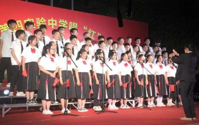 蕲春县第四实验中学：唱红歌诵经典 传承时代好声音