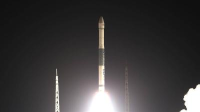 湖北商业航天开启“群聊” “快舟”穿云奔星河 “20星”邂逅游太空