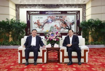 王忠林与中国交建中国电建联影集团主要负责人座谈