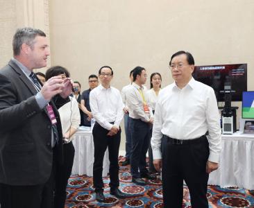 2024武汉国际数智病理发展大会举行 王忠林出席并宣布大会开幕