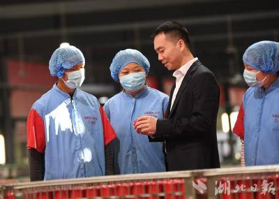 寻找小镇创业家⑧丨他把香菇酱卖进美国200家超市