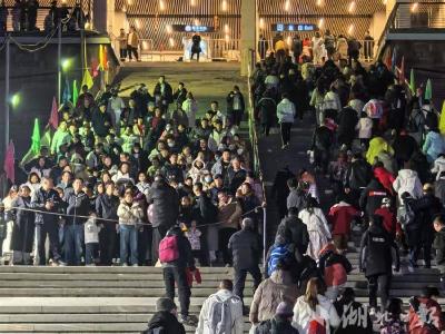 火了！搜索量、游客量、文旅收入皆翻番 接住“泼天流量” 武汉升至全国文旅Top2