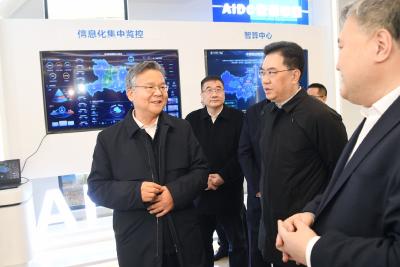 李殿勋在汉调研春节期间企业安全生产与重点项目施工情况