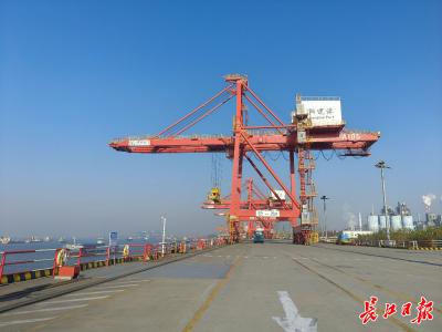 江海直达、 铁海联运，武汉都市圈密织出海通道