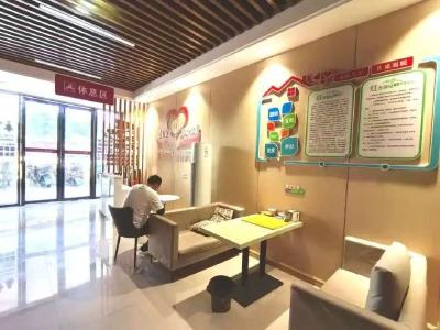 咸宁926个便民服务阵地变身户外劳动者清凉驿站