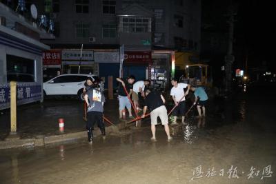 洪水退去，炊烟已起——咸丰县防汛救灾一线见闻