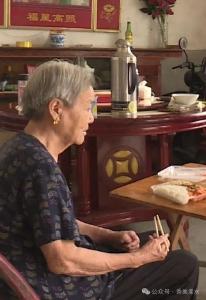 【锲而不舍落实中央八项规定精神】我县探索居家养老服务新模式 破解失能失智老人居家照护难题