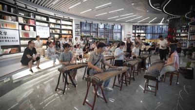 蕲春：多元课程精准服务 “青年夜校”点亮青春