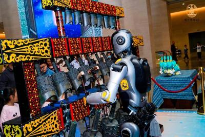 风高浪急中写下中国韧性