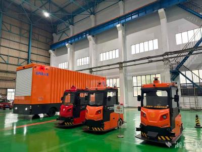 巴掌大的“超级大脑”给机器人导航 铁木牛公司让工厂物流跑起来