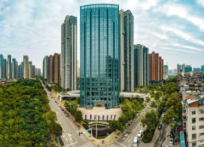 青山经济“新势力”突入新领域，“钢铁丛林”崛起420家高新企业