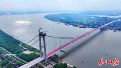 “强核、壮圈、带群”，做好三篇文章