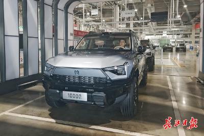 从神龙看武汉新能源汽车出海