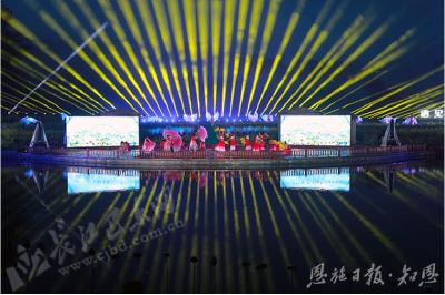 恩施“四季村晚”持续闪光—— “土味”浪潮魅力何在