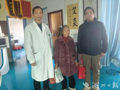 一袋奶粉传真情 蕲春医者暖人心