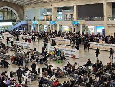 武铁升级便民惠民举措提升旅客春运出行体验   