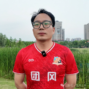 热血集结！楚超黄冈团风球迷“练声”备战 为黄冈球队呐喊 