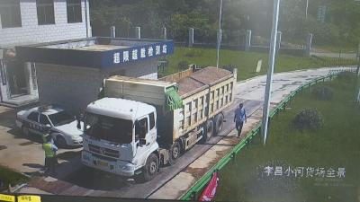 科技治超 源头管控 联合执法 孝昌加强车辆超限超载治理