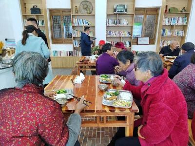 孝昌周巷：幸福食堂“炒”热民生温度