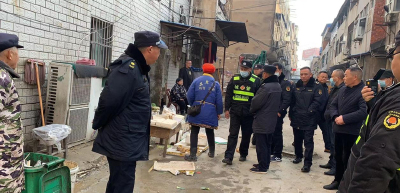 孝昌城管：全力开展背街小巷环境整治