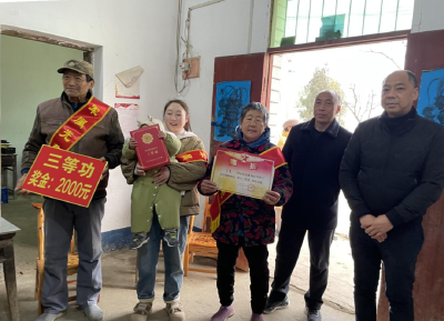 孝昌：立功喜报送上门 拥军优属暖人心