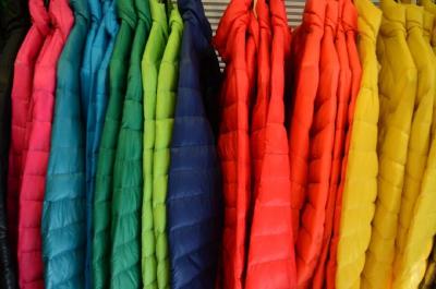 羽绒服里穿薄点才暖和？一个超简单的穿搭技巧，快收藏→