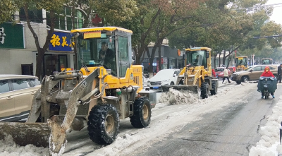 迎“寒”而上！孝昌干群齐心扫雪除冰护平安
